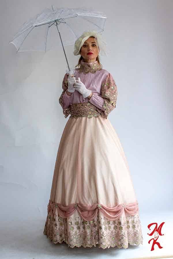 Hrabina XIX wiek Suknia bladoróżowa