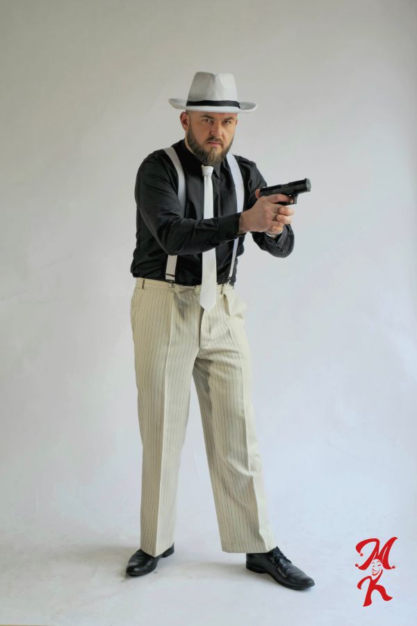 Gangster z lat 20 – Klasyka stylu i niepokorności Gangster z lat 20 – Klasyka stylu i niepokorności